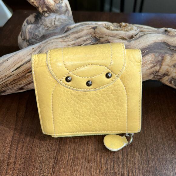 Cole Haan yellow leather Card wallet tri-fold - Picture 4 of 9